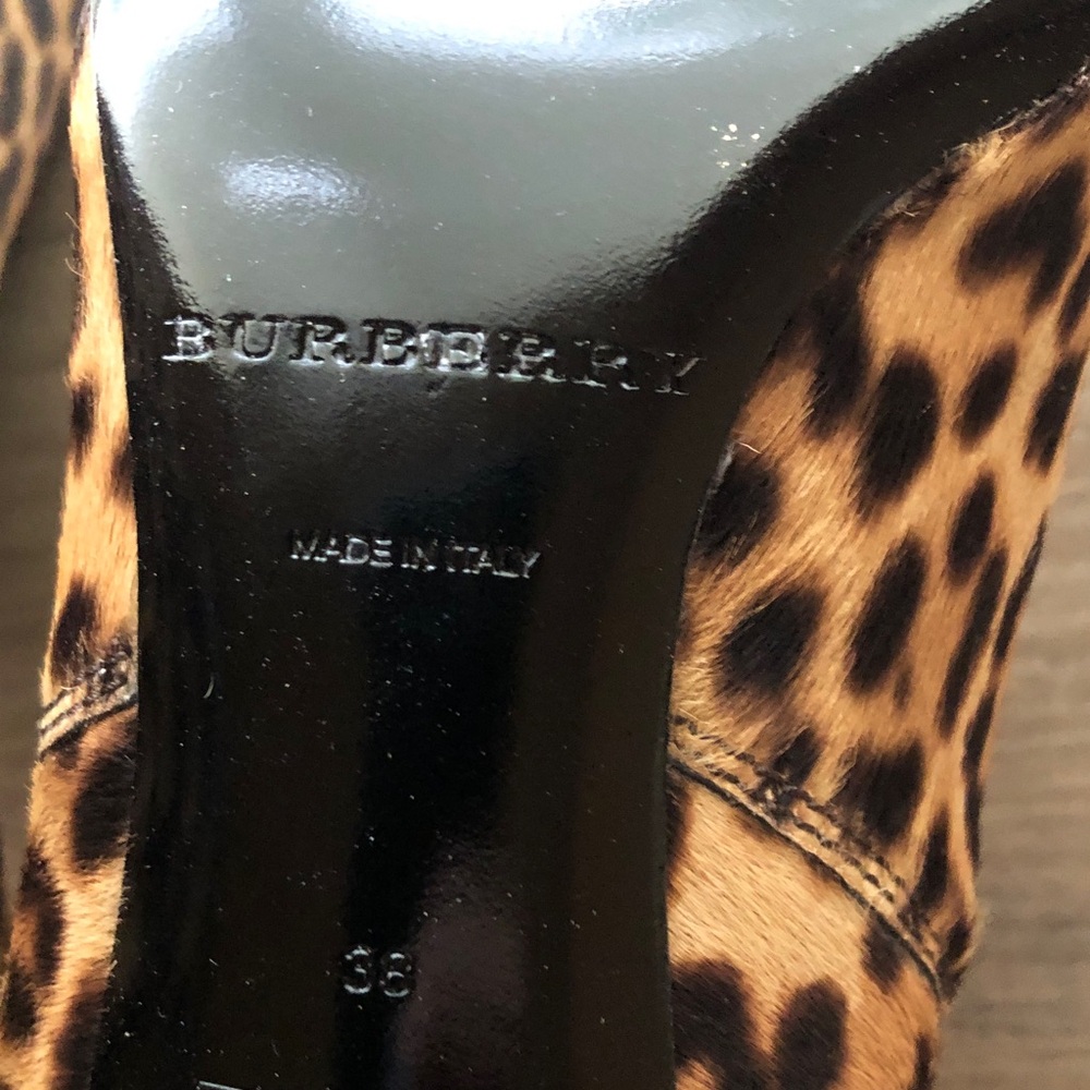 NWT Burberry Castlemore Animal Print Ankle Booties size 38 - Picture 7 of 13